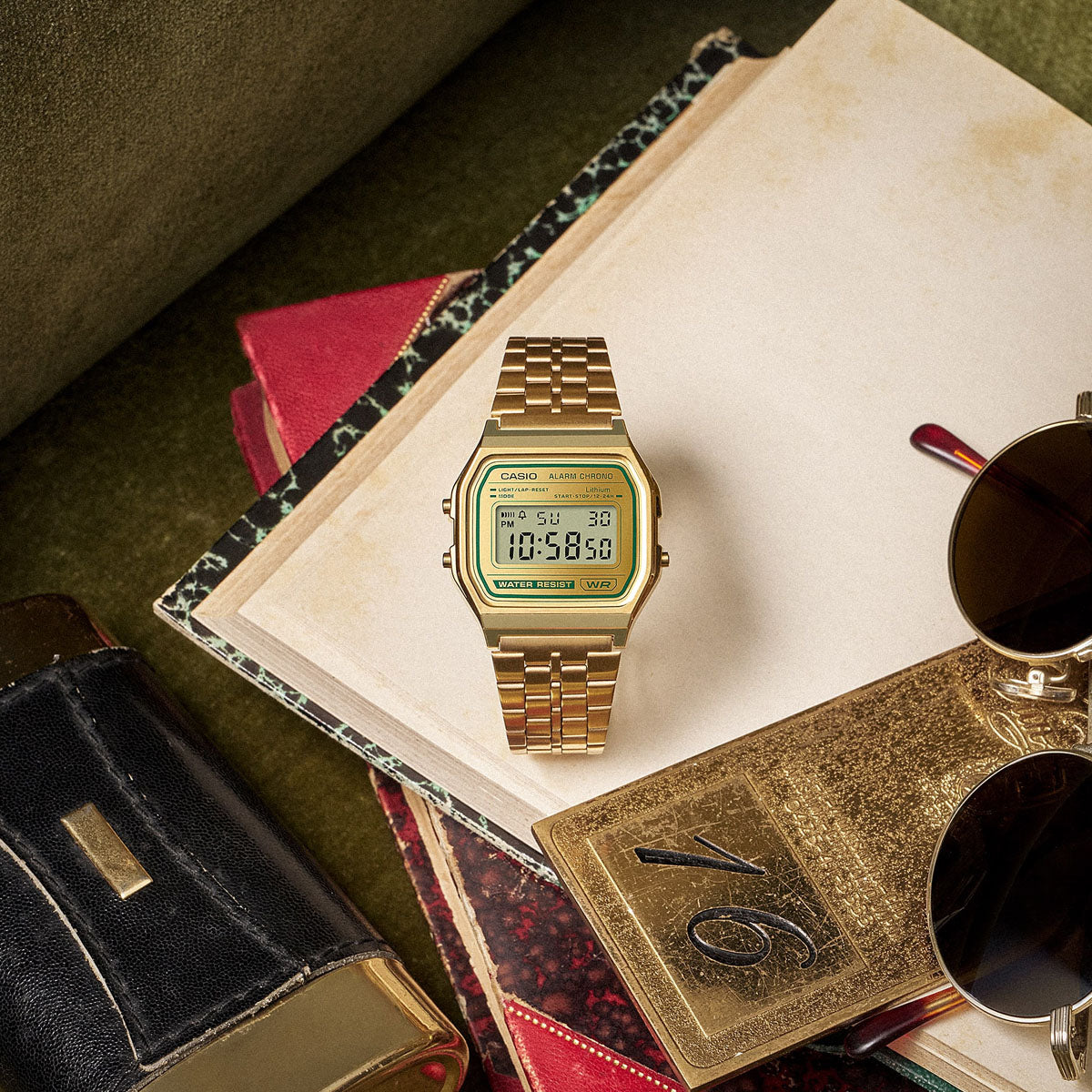 Unisex Watch CASIO VINTAGE Mod. ICONIC - GOLD