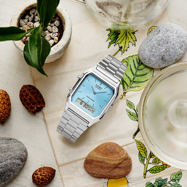 Unisex Watch CASIO VINTAGE Mod. EDGY COLLECTION SUNRAY DIAL - LIGHT BLUE
