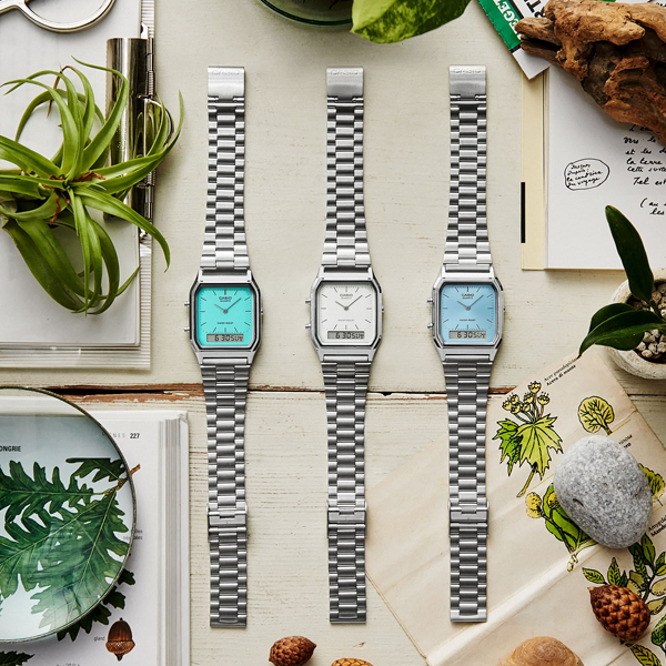 Unisex Watch CASIO VINTAGE Mod. EDGY COLLECTION SUNRAY DIAL - LIGHT BLUE