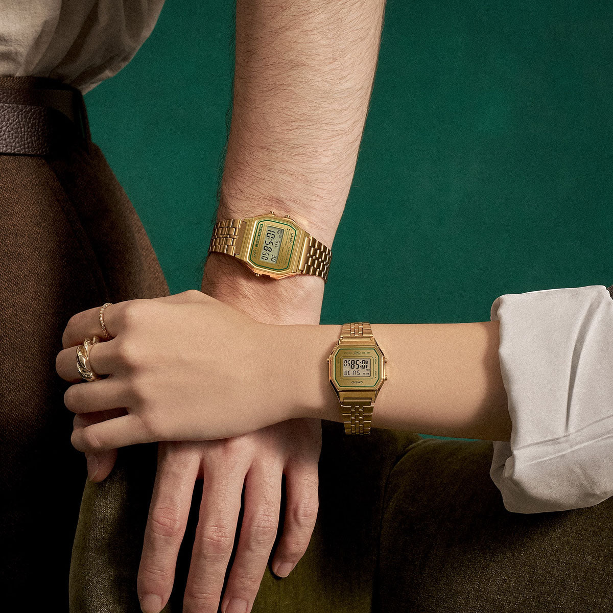 Women's Watch CASIO VINTAGE Mod. ICONIC - GOLD