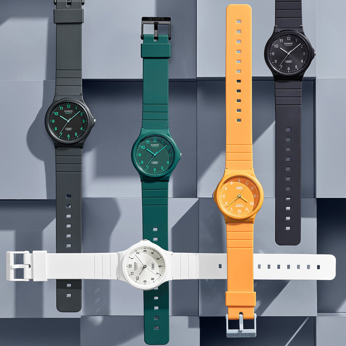 Unisex Watch CASIO COLLECTION SERIE POP - BLACK